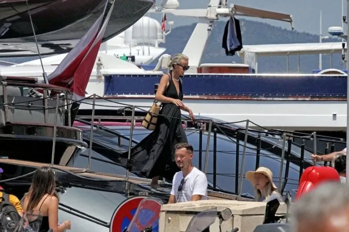 laeticia hallyday with jalil lespert are seen in saint-tropez, south of france on june 18, 2022 photo by abacapresscom , 814432 018 saint-tropez france
