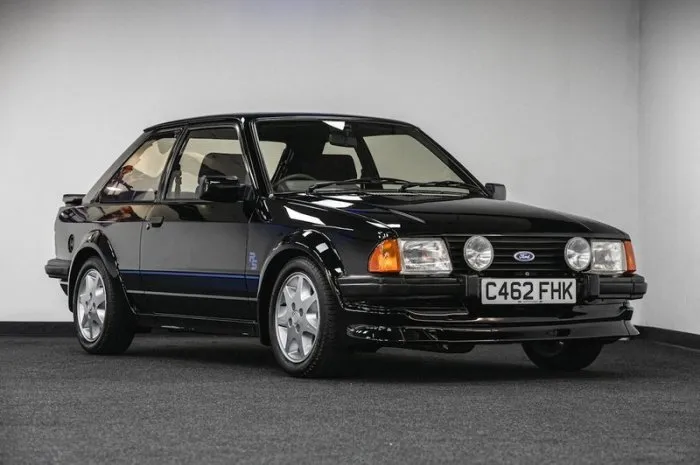 the ford escort rs driven by lady diana at auction - uk