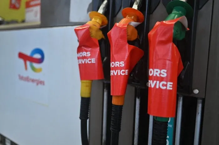 fuel shortage - paris