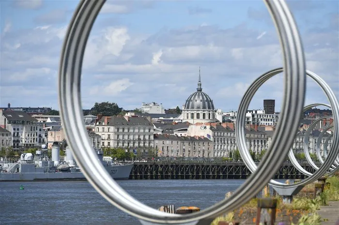 the rings of buren, nantes, france