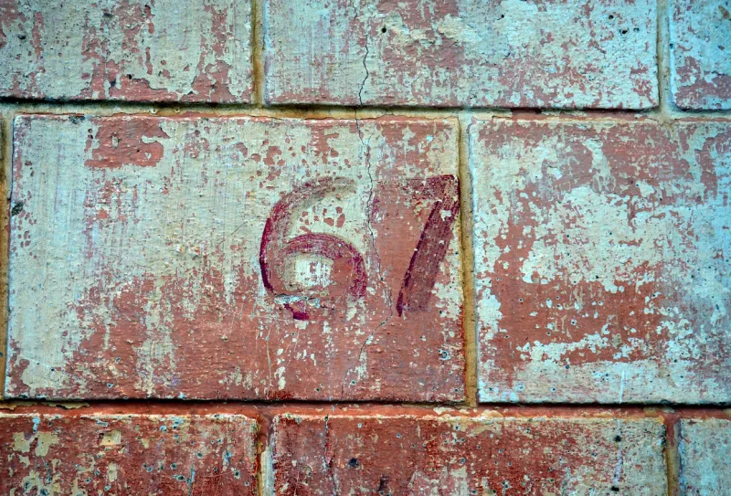 picture of a street number