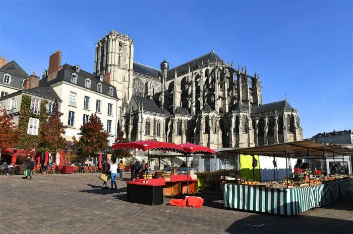 the saint-julian's cathedral, le mans, france