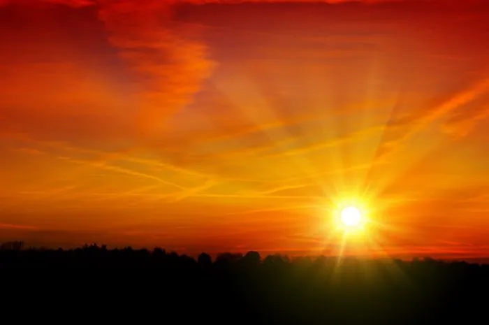 beautiful sunset sky sky backgroundthe setting sun in a cloudy sky background