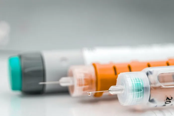 insulin injection needle or pen for use by diabetics