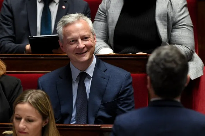 questions to the government - paris