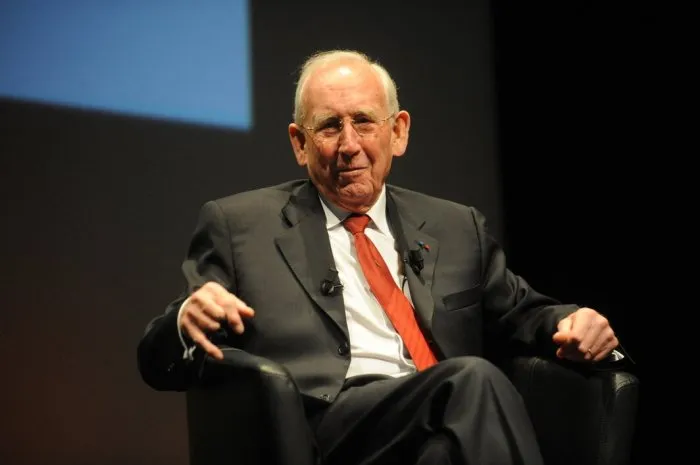 auchan hypermarkets group founder gerard mulliez takes part in lille economic world forum, north of france, 19 novembre 2009 photo by farid alouache abacapresscom , 209998 007 lille france