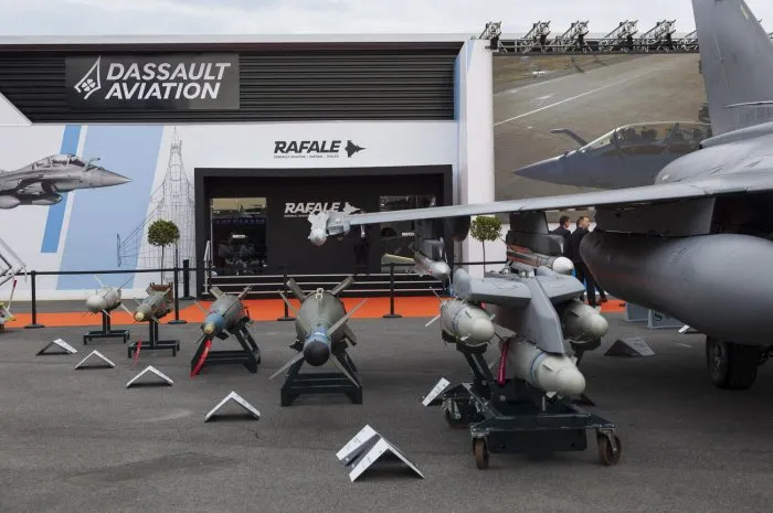 the dassault aviation civil aircraft scrub with the new falcon 6x and 10x on display during the paris air show 2023 in le bourget near paris, france on june 23, 2023 photo by thomas arnoux abacapresscom <motcle99> dassault france frankreich < motcle99>