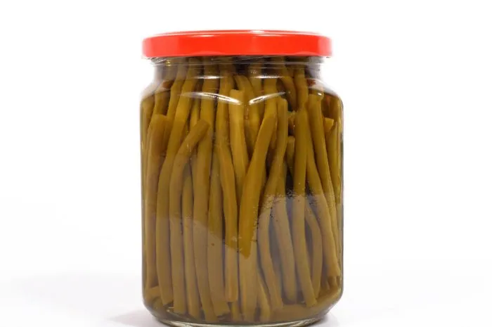 box canned green beans on the white background
