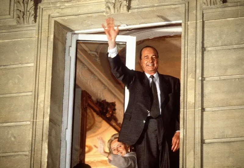 © jose nicolas abaca 31972-1 paris-france, 7 5 1995 jacques chirac & sa femme bernadette le soir de sa victoire au second tour de l'élection présidentielle le 7 mai