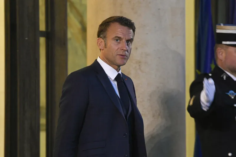 le président français emmanuel macron attend le premier ministre irlandais au palais de l'Élysée à paris, france, le 15 octobre 2023 photo by lionel urman abacapresscom