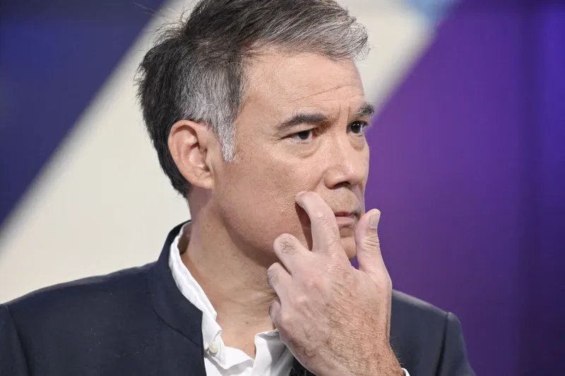 olivier faure, premier secrétaire du parti socialiste, pose pour des photos avant une interview pour dimanche en politique sur france 3 à paris, france, le 22 octobre 2023, à paris, france photo by stephane le tellec abacapresscom