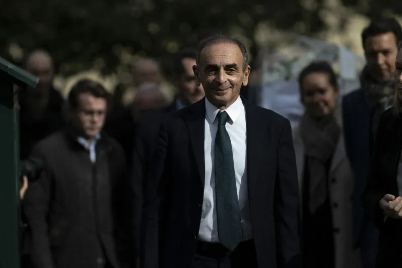 eric zemmour lors d'un hommage à samuel paty organisé sur la place samuel-paty près de la sorbonne à paris, le 16 octobre 2023 photo by eliot blondet abacapresscom