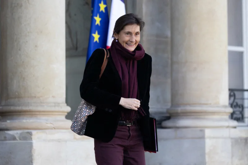 réunion hebdomadaire du cabinet à l'elysée - paris