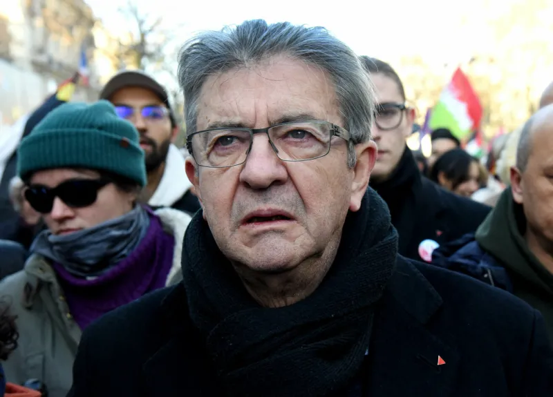 le fondateur du parti de gauche français la france insoumise (lfi) jean-luc melenchon participe à un rassemblement pour la paix et la justice entre palestiniens et israéliens à paris, france, le 2 décembre 2023 photo by alain apaydin abacapresscom