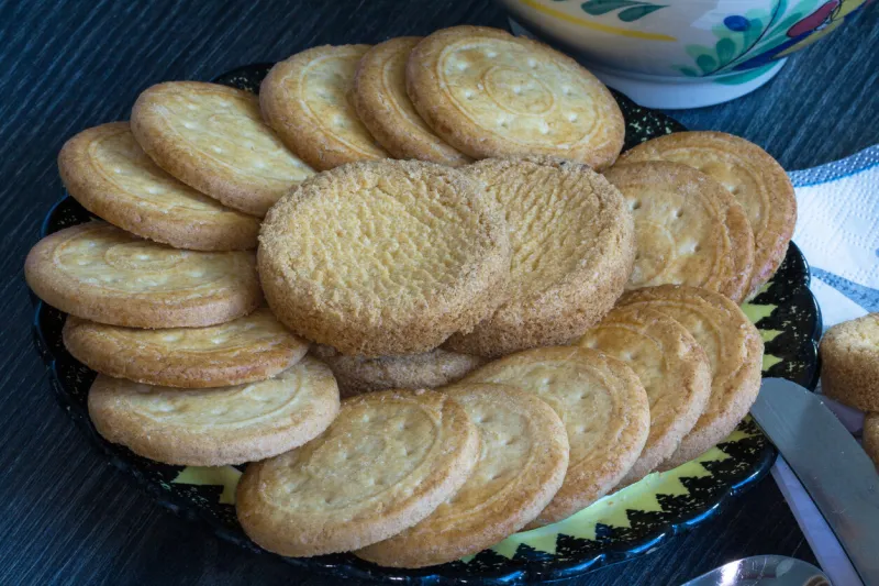 photo taken indoors on 01 12 2016 at 200 iso, at f 20, 16 seconds with the help of a flash and ambient light