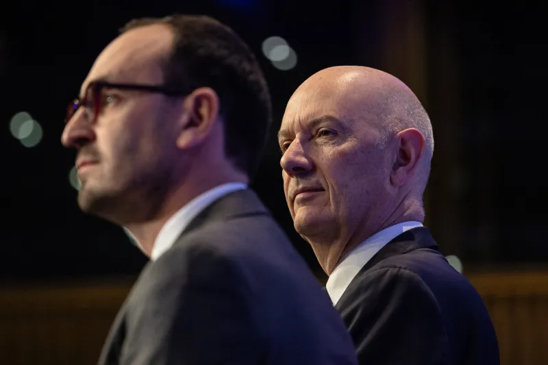 le ministre délégué à l'industrie, roland lescure, assiste aux vœux du ministre de l'economie aux acteurs économiques, à paris, france, le 8 janvier 2024 photo by aurelien morissard abacapresscom
