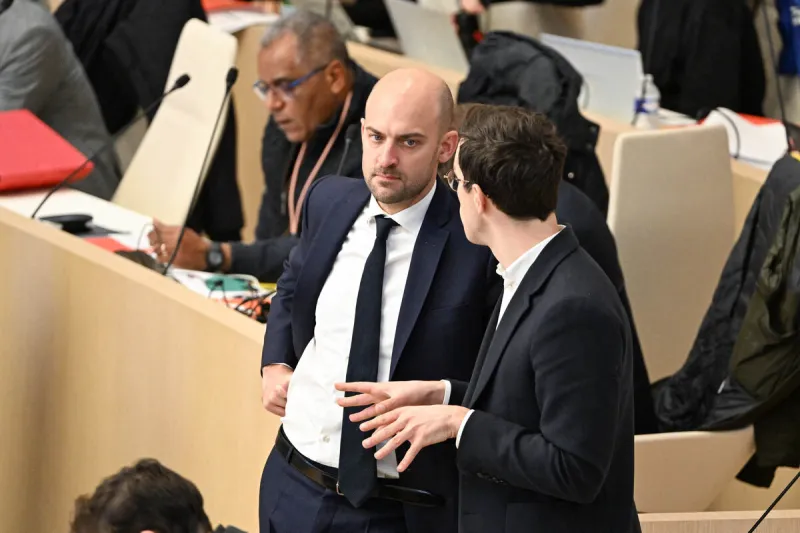 clément beaune et valérie pecresse lors de la réunion du conseil régional d'ile-de-france