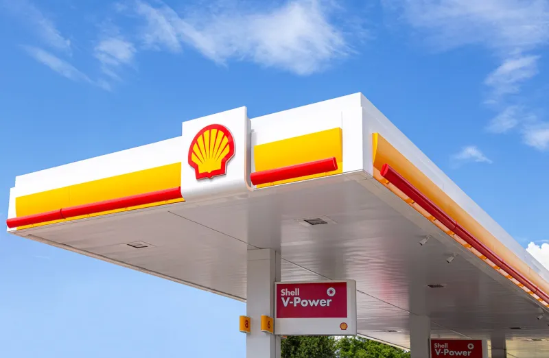 samara, russia - july 2, 2021  shell gas station in sunny day shell v-power fuel station royal dutch shell is an anglo-dutch multinational oil and gas company