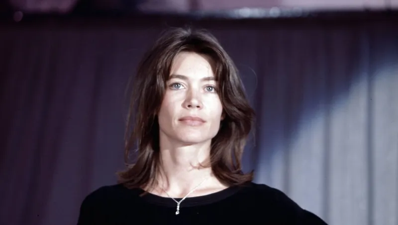 françoise hardy, chanteuse et actrice française, lors d'une apparition à la télévision, sans date, à la fin des années 1970 photo par röhnert dpa abacapresscom