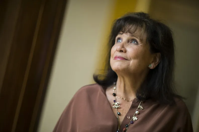 anne sinclair pose pour une séance photo à paris le 7 juin 2018 photo by eliot blondet abacapresscom