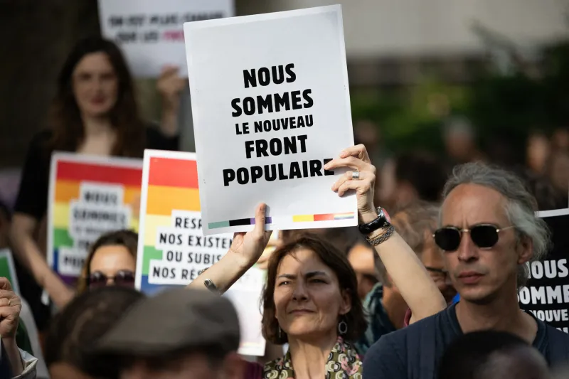 réunion de campagne du nouveau front populaire pour les élections législatives - montreuil