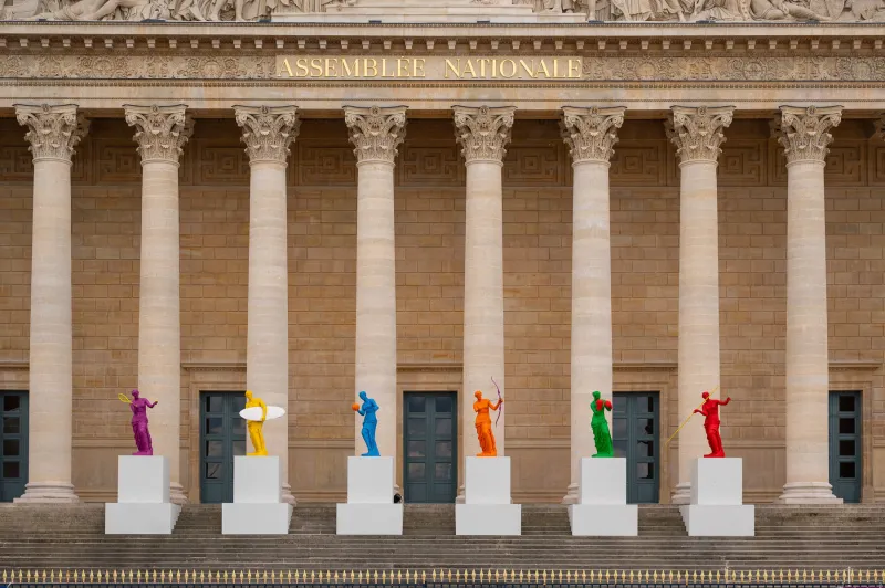 l'assemblée nationale aux couleurs des jeux olympiques et paralympiques de paris 2024 installation de l'artiste laurent perbos, le 12 juin 2024, paris photo par laurent zabulon abacapresscom