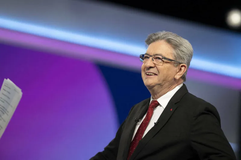 jean luc melenchon lors d'une interview à dimanche en politique à france 3 à paris le 16 juin 2024 , photo par eliot blondet abacapresscom