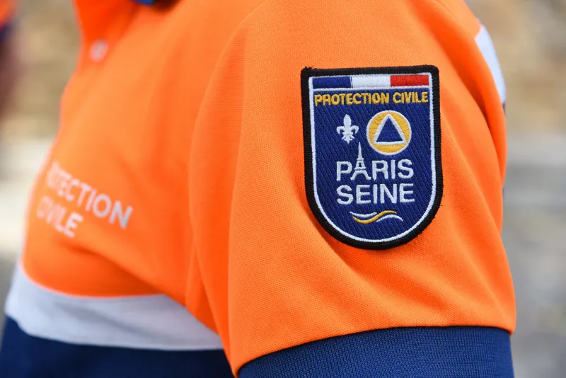 paris (75), paris plages, secouriste de la protection civile paris seine le