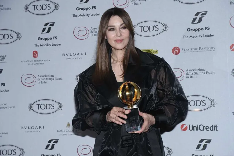 monica bellucci assiste à la 64e édition du globo d'oro award à l'accademia tedesca roma villa massimo le 03 juillet 2024 à rome, italie photo by vincenzo land ipa abacapresscom