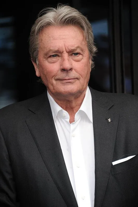 alain delon assiste à l'ouverture de la boutique hublot sur la place vendôme à paris, france, le 14 juin 2011 photo by giancarlo gorassini abacapresscom