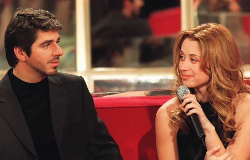 © jean jacques datchary abaca 15946-4 paris, france, 08 12 99 enregistrement de l'Žmission de michel drucker vivement dimanche (diffusion le 12 12 99) lara fabian et patrick fiori y ont officiellement annoncŽ une grosse surprise mariage en vue ?