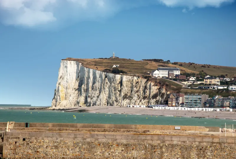the cliffs of mers-les-bains seen from the seafront of le tréport