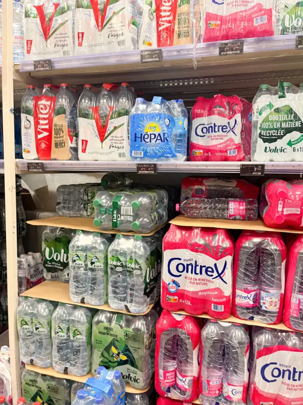 les eaux de nestlé contaminées - france