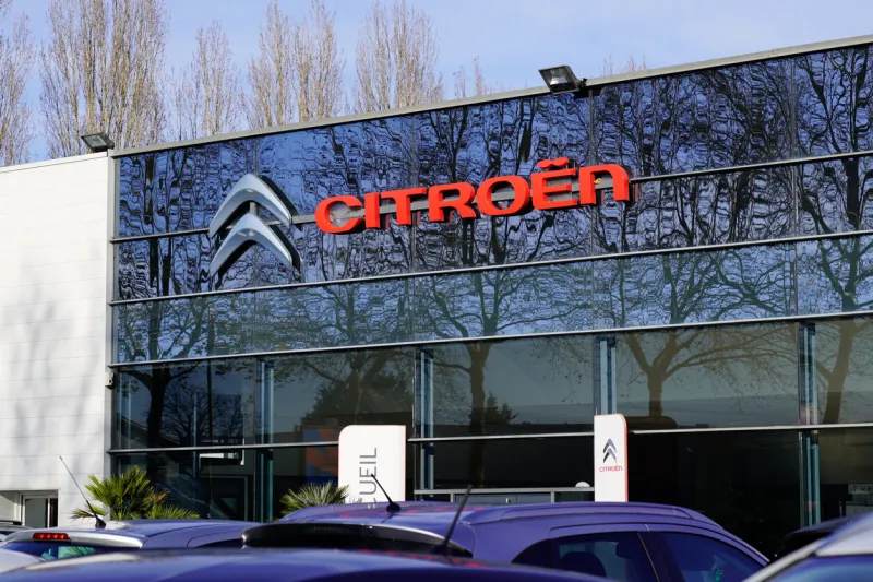 bordeaux , aquitaine   france - 12 04 2019   citroën dealership car sign store logo french automobile manufacturer shop