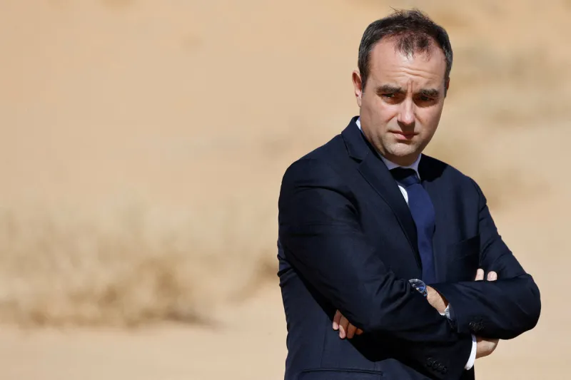 visite du président macron sur le site archéologique d'al-hijr - arabie saoudite