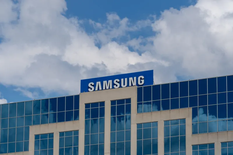 ridgefield park, nj, usa - august 23, 2022  samsung electronics america corporate office in ridgefield park, nj, usa samsung is a south korean manufacturing conglomerate