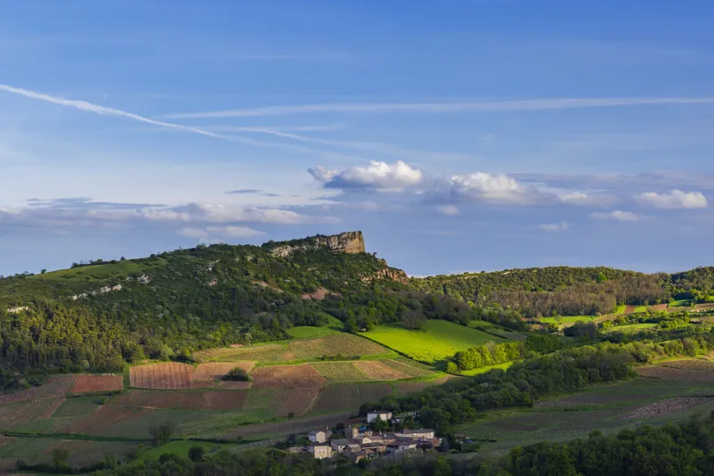 rock of solutre with vineyards, burgundy, solutre-pouilly, france