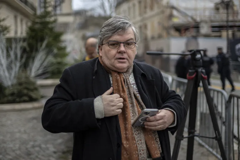 jerome bourbon, rédacteur en chef du journal d'extrême droite rivarol, arrive à la cérémonie en l'honneur du leader d'extrême droite jean-marie le pen, jeudi 16 janvier 2025 à parisphoto by eliot blondet   abacapresscom
