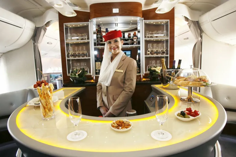 premier airbus a380 remis à emirates - hambourg
