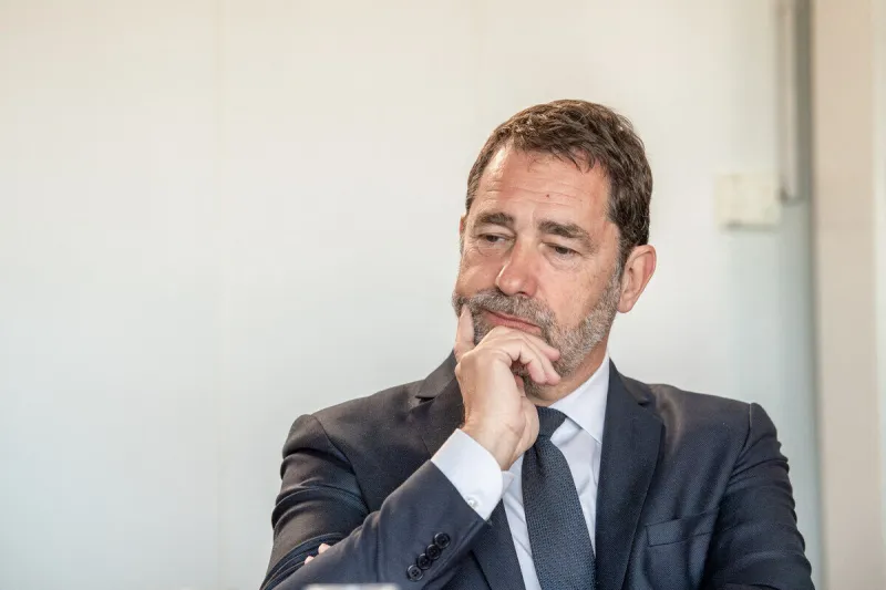 christophe castaner participe à une table ronde d'entrepreneurs sur le thème de la transition énergétique sur le site de production de l'occitane à manosque, france le 05 avril 2024 photo by laurent coust abacapresscom , 893299 007 manosque france