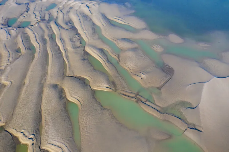 the bay of somme and its sandbanks at low tide during high tides