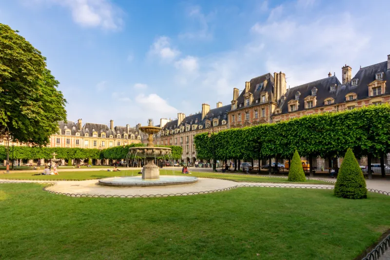 vosges square (place des vosges) in paris, france
