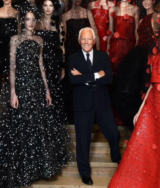 giorgio armani and models pose for a picture during the giorgio armani privé show as part of paris fashion week haute couture fall-winter 2014-2015 in paris, france, 08 july 2014 photo by giorgio armani press office ansa abacapresscom