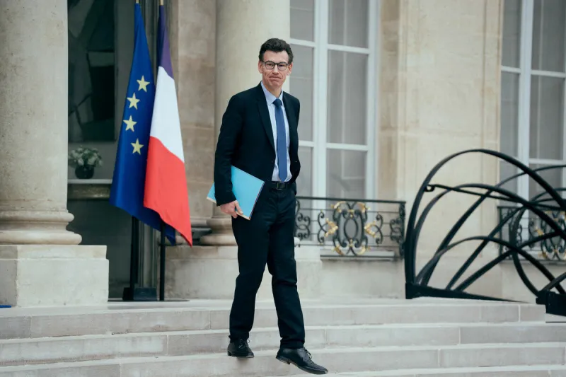 french minister in charge of higher education and research philippe baptiste leave after the weekly cabinet meeting at the elysee presidential palace in paris, france on march 26, 2025 photo by alexis jumeau abacapresscom