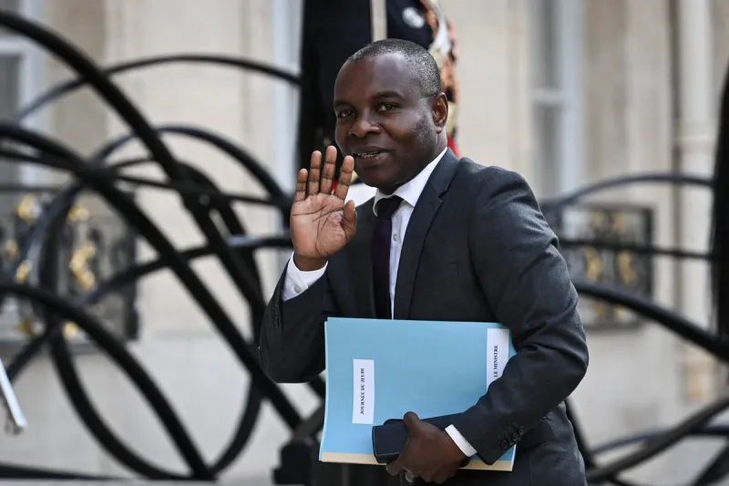 emmanuel macron welcomes abiy ahmed at the elysee fa