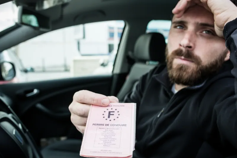 Conducteur permis périmé