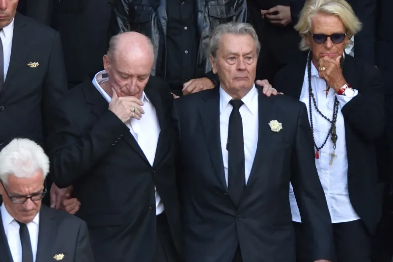 Les obsèques de Mireille Darc