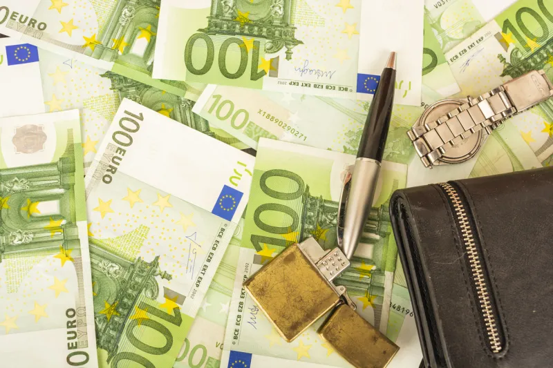 Pension de 1300 euros