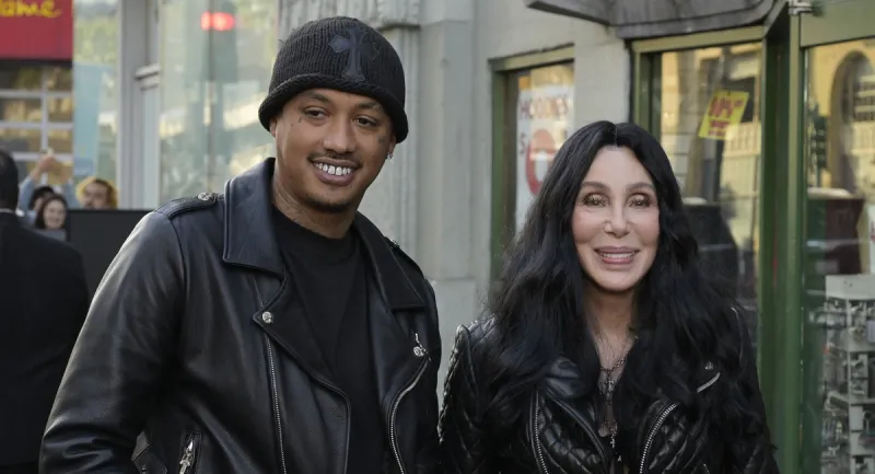 alexander edwards et cher