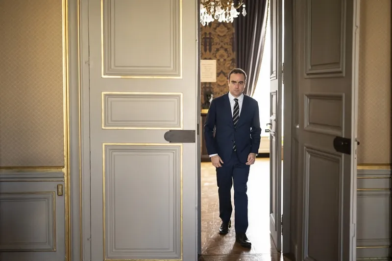 sebastien lecornu demissionne